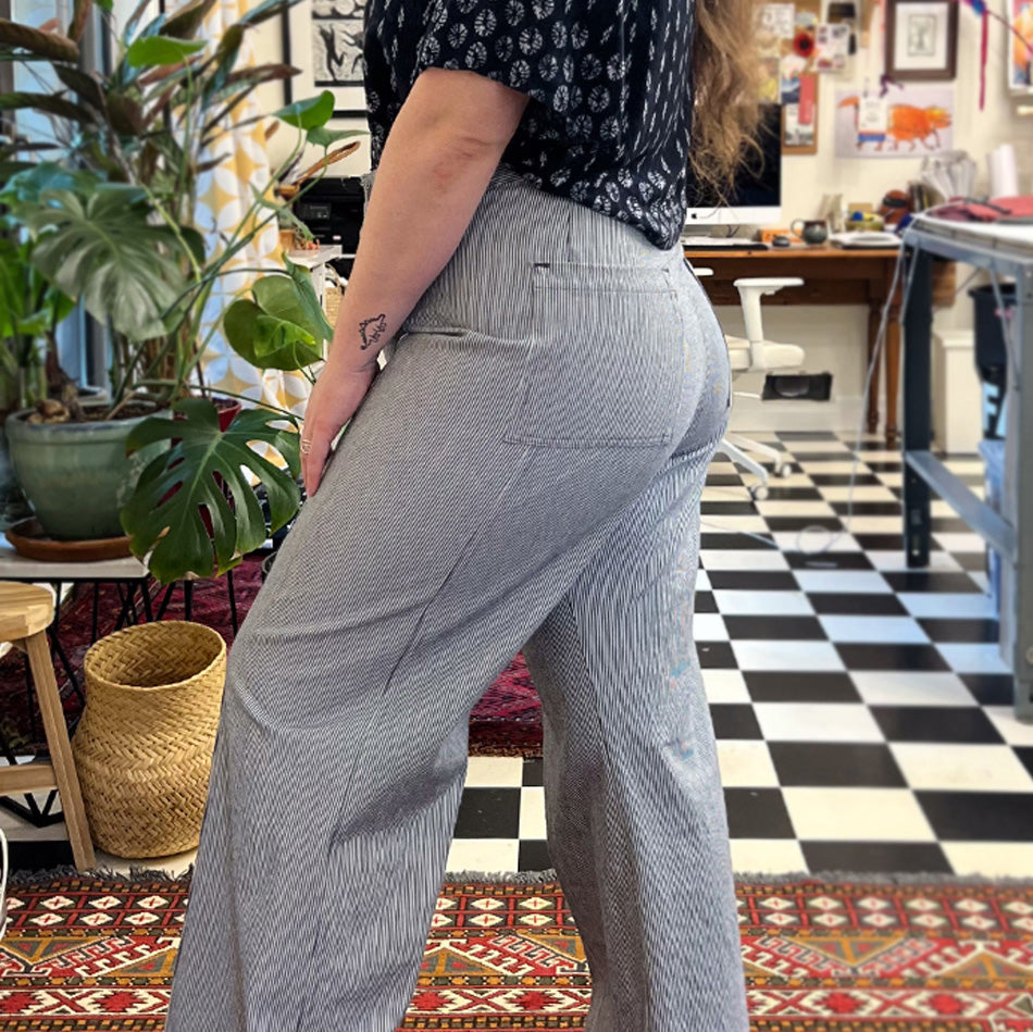 Falconer Pants with Back Pockets