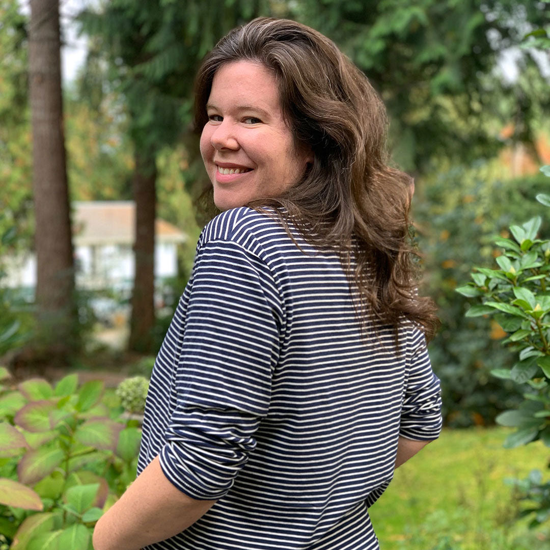 How to Sew a Longs Sleeve Jackson Tee – Helen's Closet Patterns