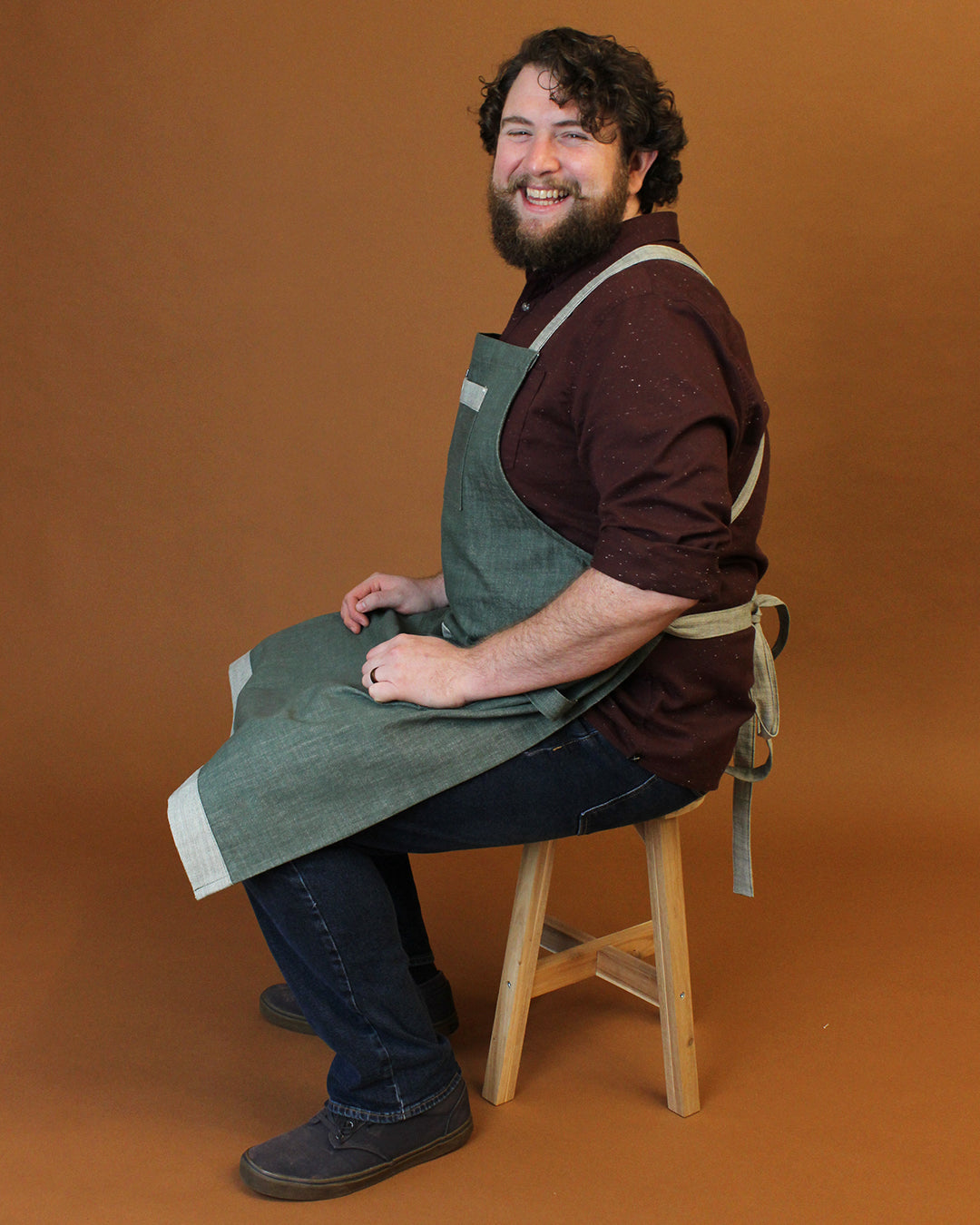 Introducing the Sam Apron, a free apron pattern from Helen&