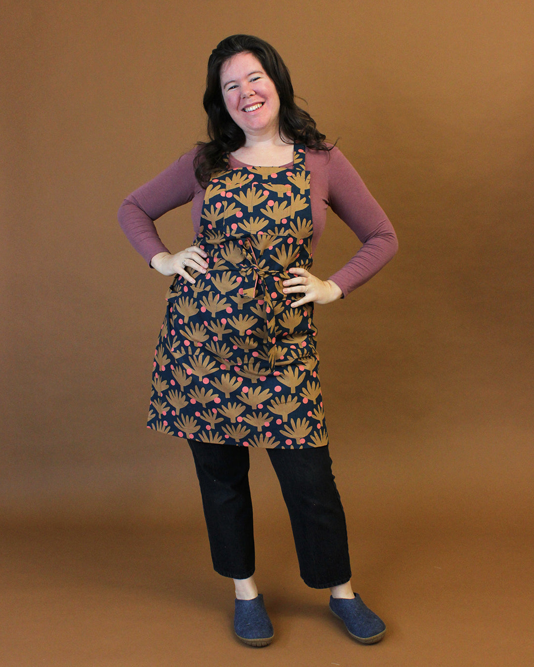 Introducing the Sam Apron, a free apron pattern from Helen&