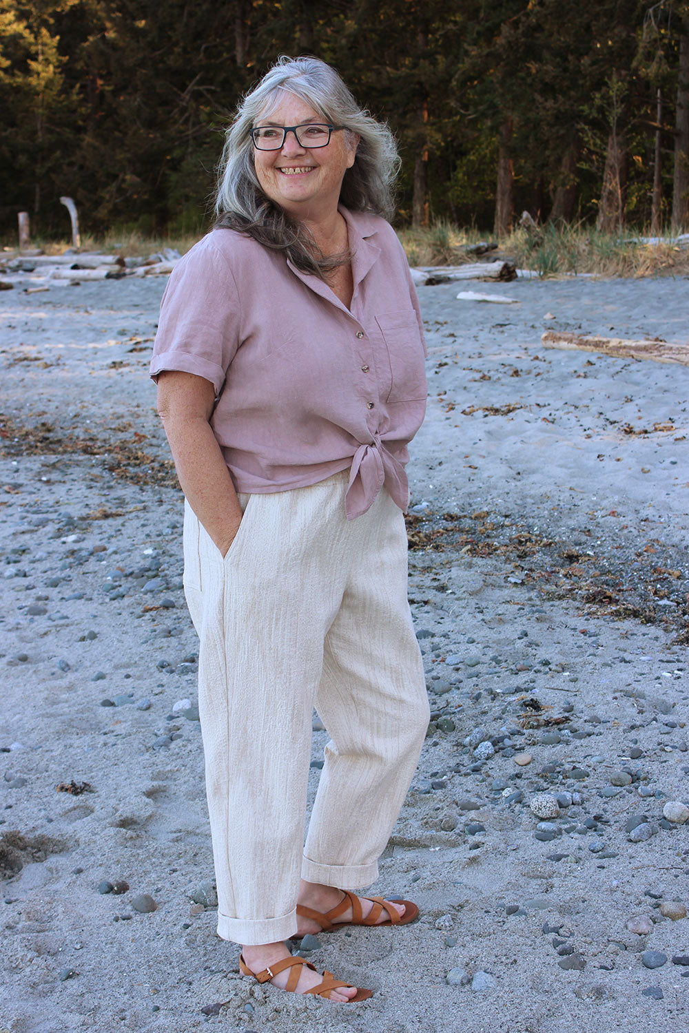 Arden Pants Sewing Pattern by Helen&