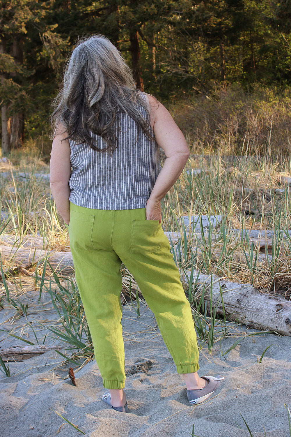 Arden Pants Sewing Pattern by Helen&