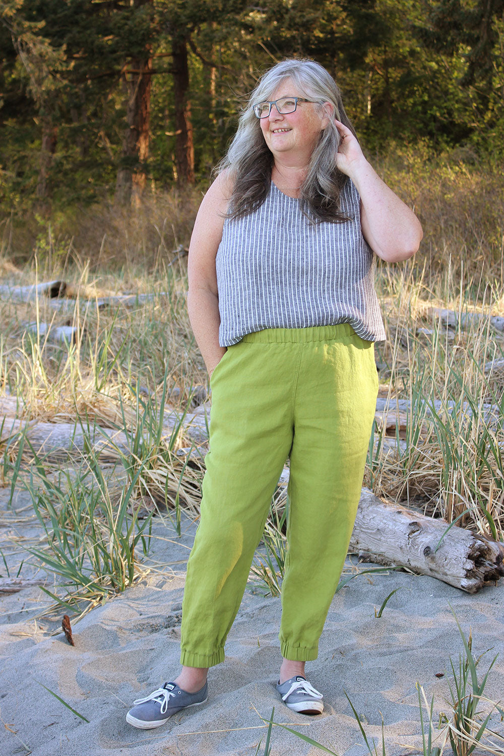 Arden Pants Sewing Pattern by Helen&