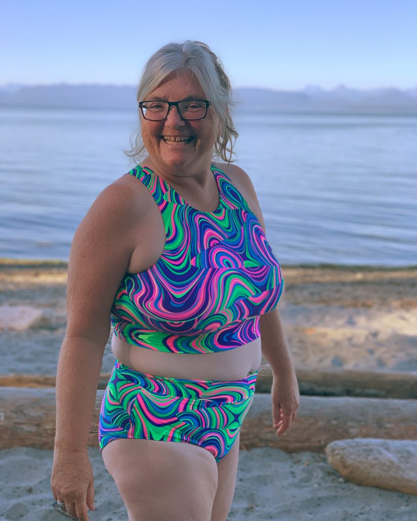 Laurie's beginner swimsuit project, the Sandpiper Swimsuit!